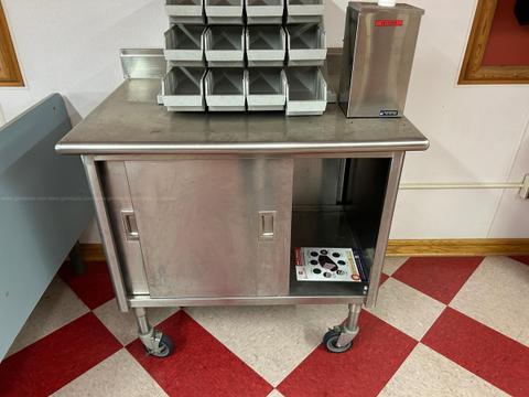 San Jamar Stainless Steel Mobile Work Table