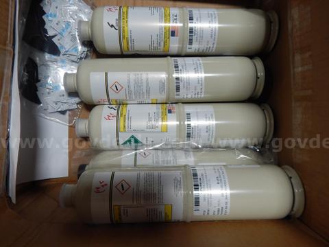 LUBRICANT AND SEALANT