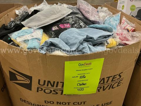 Apparel "Clothes" (JUL26-1016)