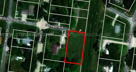 Large 100 X 187 Sq ft Residential Lot in Sandoval, IL