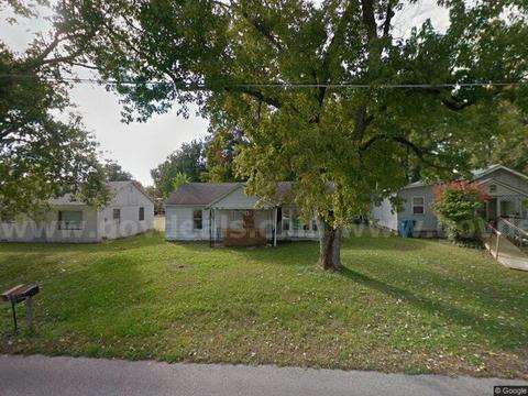 Fixer Upper Bargain β Investment Opportunity in Carmi, IL