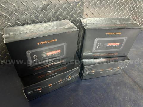 Free Shipping - Brand New Portable Car Battery Jump Starter 3500A 16800mAh Jump Box