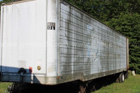BOX TRAILER