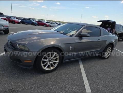 2010 Ford Mustang V6 Coupe