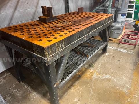 Grinding/welding bench/table