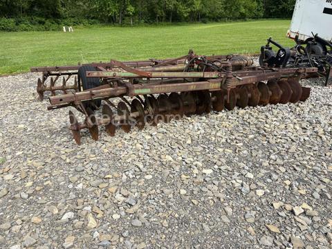 John Deere Tandem Disc Harrow