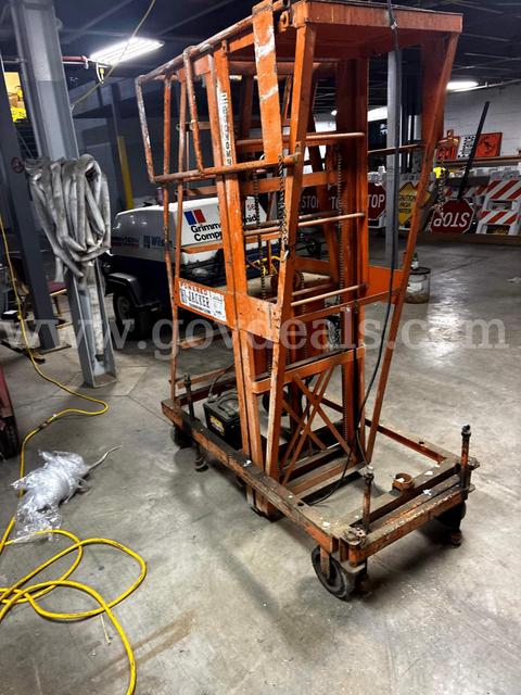 Telescopic platform