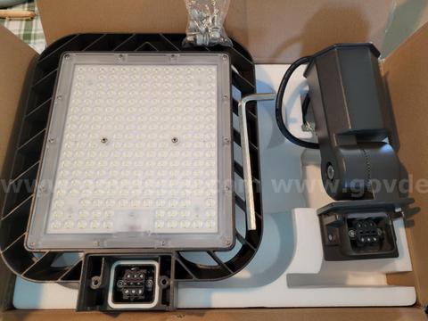 FREE SHIPPING NEW Lot of 2 β 150W LED Parking Lot Lights 22500LM Slip Fitter Mount