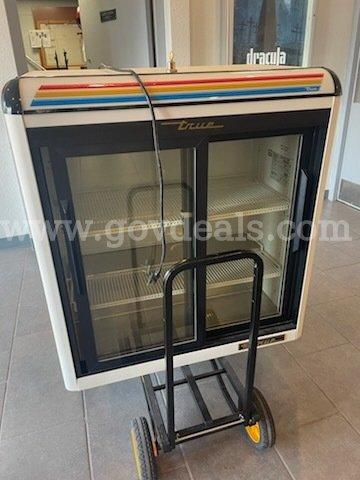 True GDM-09-LD Countertop Merchandiser
