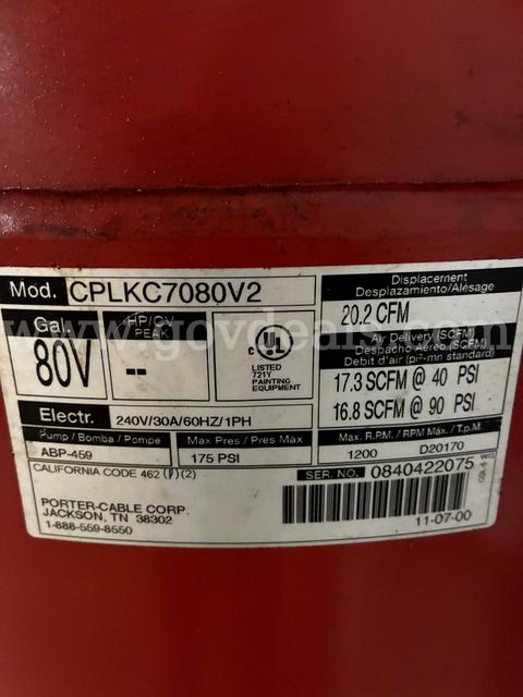 Air compressor