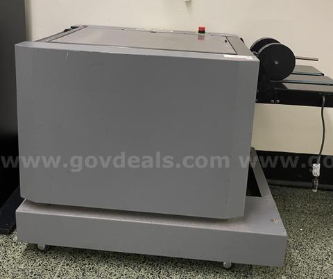 Saddle stitcher - Booklet making system