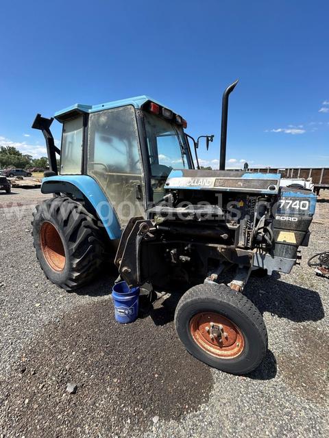 Ford/ New Holland Tractor w Mower