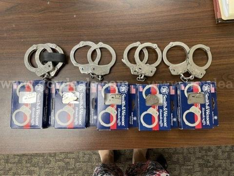 Handcuffs and Cases - Lot of 9 (5 New Smith & Wesson / 4 Used Various Brands) a