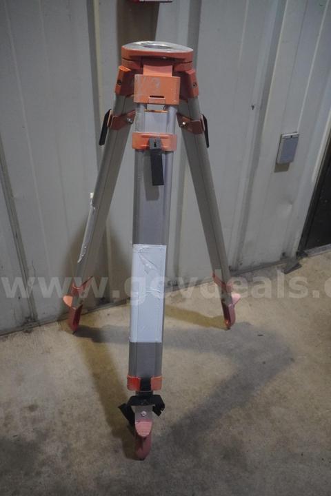 Seco Co. Aluminum Tripod