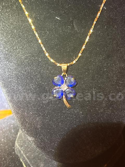 Beautiful, 24k Real Gold Filled, 20", Twisted Chain Necklace W/ Nov. Birthstone flower.