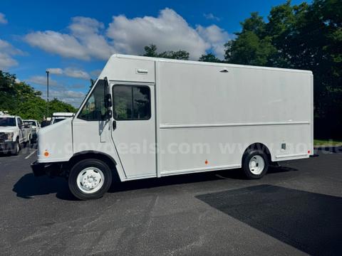 2020 FORD F59 GAS STEPVAN, PARCEL DELIVERY VAN