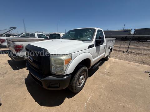 2011 Ford F-250 SD 4 x 4