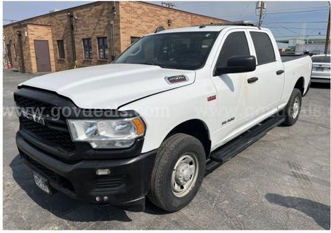 2020 Ram 2500 2WD Crew Cab Pickup Truck with DECKED Storage System