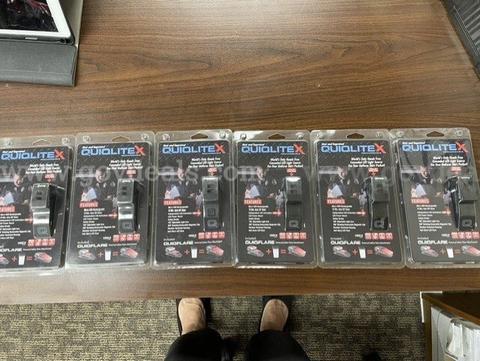 6 QuiQliteX Rechargeable Hands-Free Concealed LED Light  – New in Package
