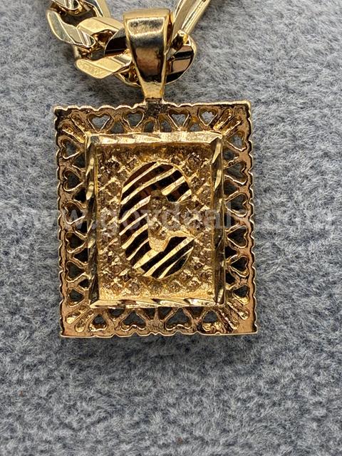 Beautiful, 22" 24k Real Gold Filled. Italian Figaro Necklace W/ βCβ Diamond Cut Pendant.