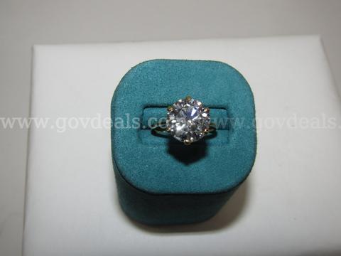 14K yg  5.06  Carat Round Brilliant Lab Diamond Ring Size 6 with IGI Report