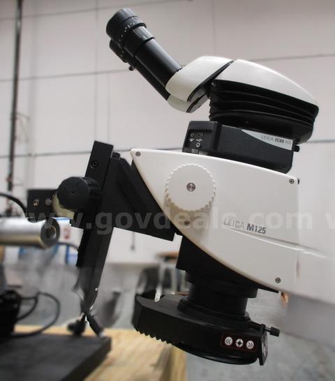LEICA MEB124 MICROSCOPE