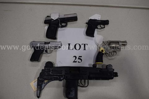 5 Handguns - Lot 25