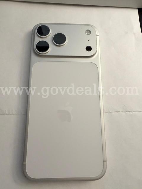 Apple iPhone 17 Pro Max( iCloud locked) Parts only.