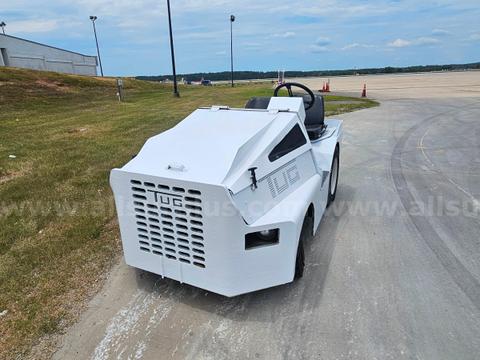2000 TUG M150-30 Bag Tug