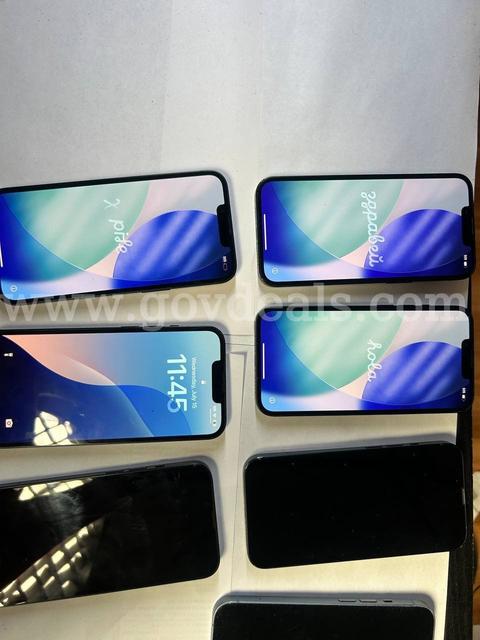 Apple iPhone 14 , 128GB, Unock 8 Units - like new-in good conditions
