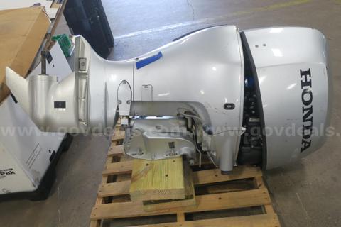 LOT OF (1) HONDA 150 VTEC BOAT MOTOR- IN GOOD COSMETIC CONDITION!