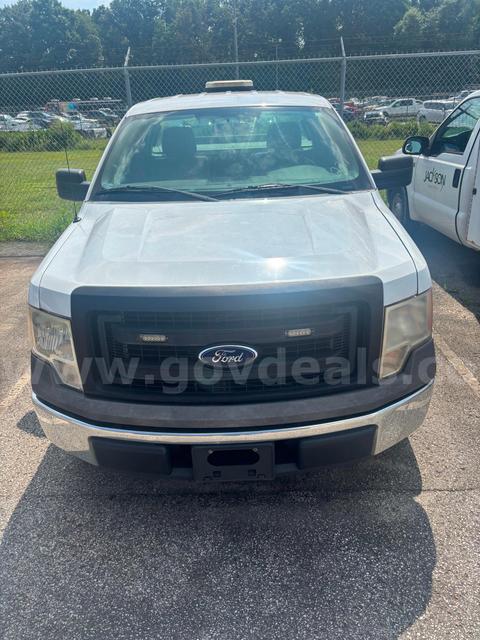 2014 Ford F-150 XL 8-ft. Bed 2WD
