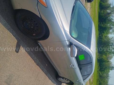 silver toyota camry
