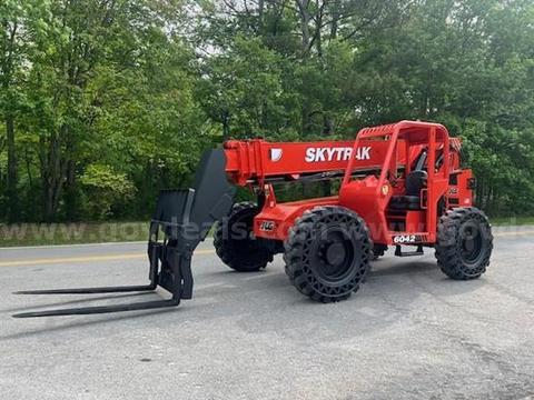 2017 JLG Skytrak 6042 6,000 Lb Telehandler