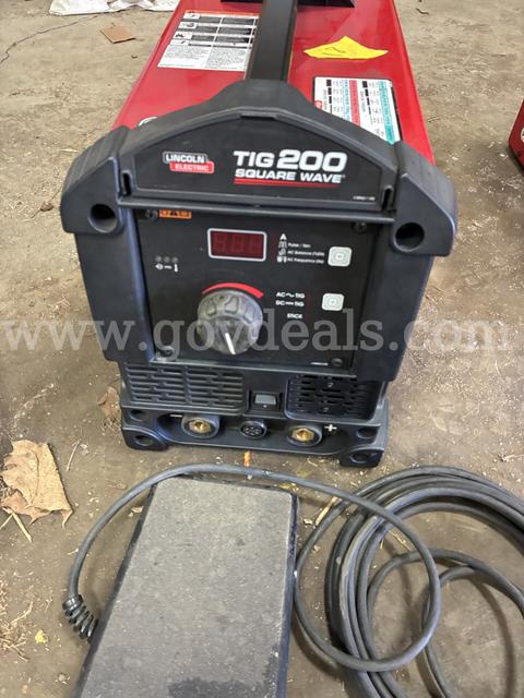 Lincoln Tig 200 Square Wave
