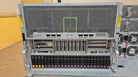 (16 ea) Supermicro SYS-820GH-TNR2 | 8U AI Training Server