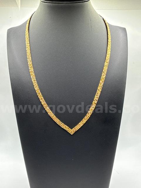 Beautiful, 18” Diamond-Cut Chevron Necklace, 24K Real Gold Filled.
