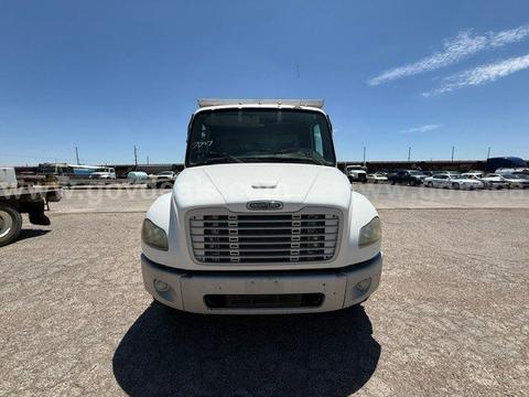 2009 Freightliner M2 106