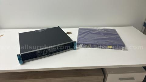2 pcs., QSC Amplifier and Extreme Network Switch