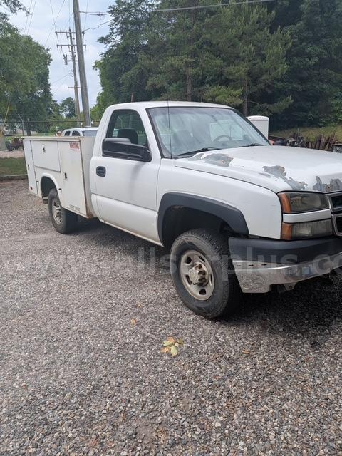 2007 Chevrolet 2500 Utility Pickup Truck