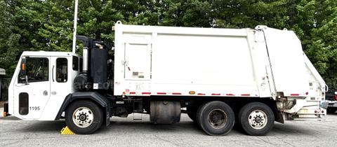 2014 Crane Carrier LET2-45/Heil 5000 25 Yard Rear Loader Refuse Truck