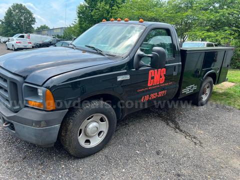 2005 Ford F-350 SD XL 2WD