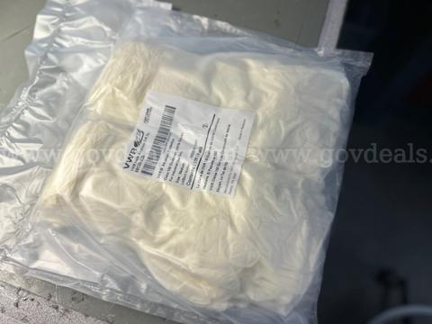 Industrial Cleanroom Gloves (Size MEDIUM)