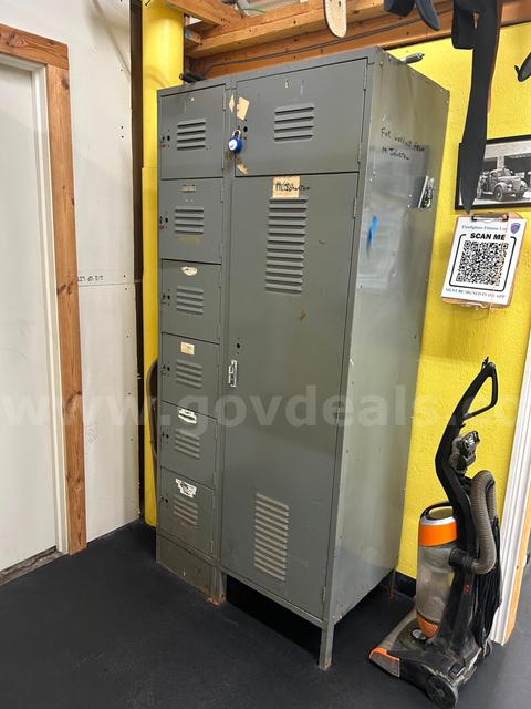 Gray Locker Bank