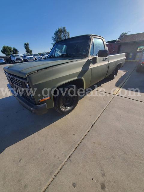1984 Chevy C10 "Square Body"