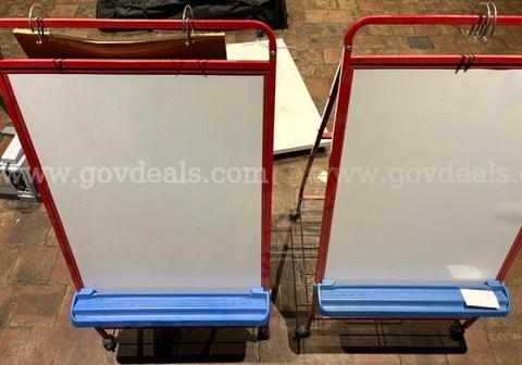 Set of 2 Easels