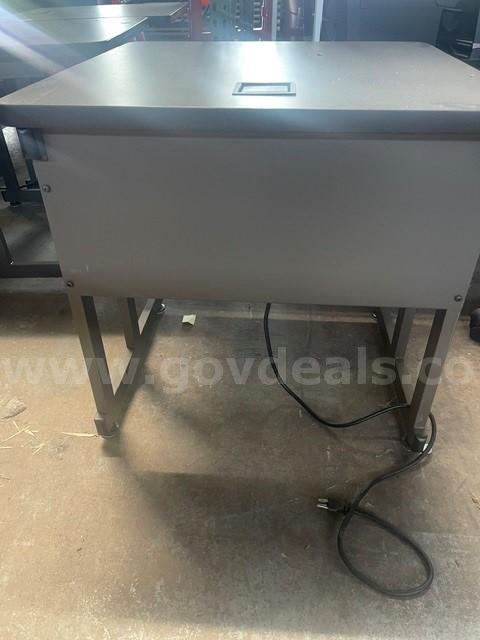 COMPUTER DESK