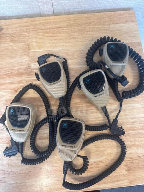 Miscellaneous lot of Motorola palm microphones