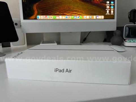 #1 Apple iPad Air 3 256GB - Space Gray - With ORIGINAL BOX
