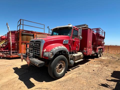 2009 Mack GU713 Hot Oil Truck